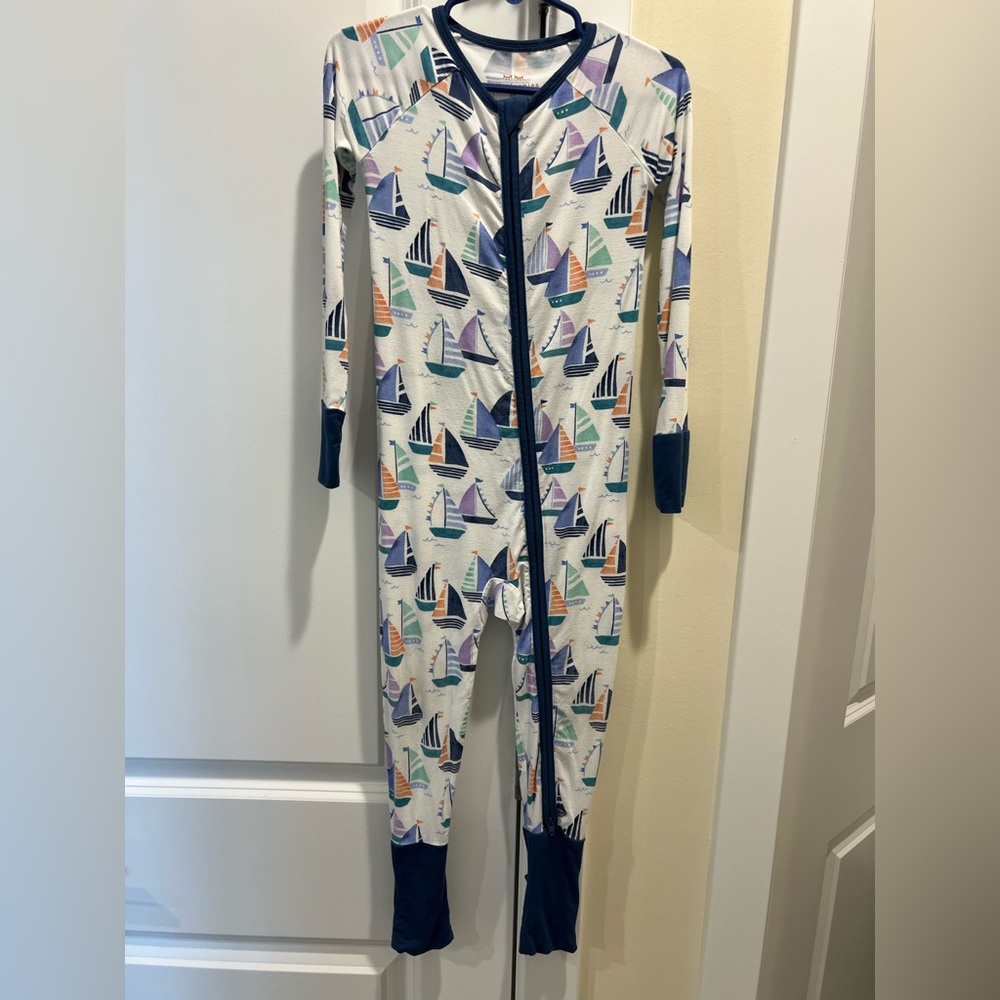 Little sleepies 3T sailboats